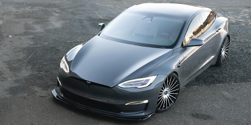 Tesla S
